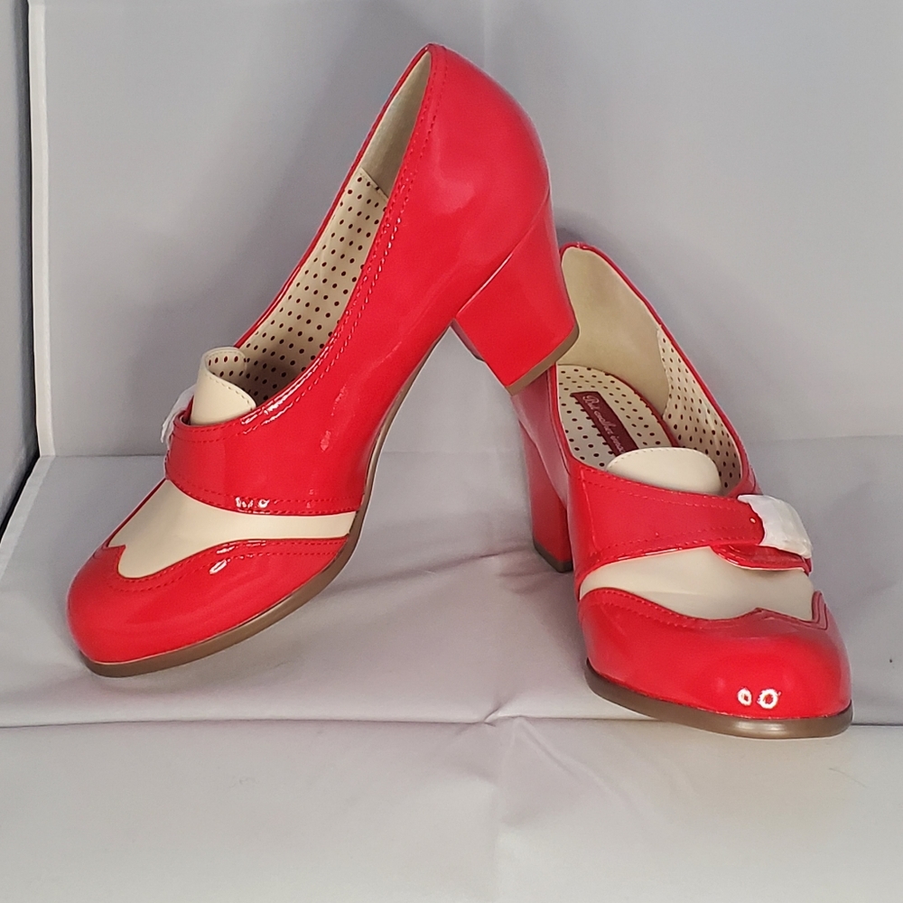 Brand-New Red and Cream B.A.I.T. Vintage-Stlye Pumps, Size 8.5